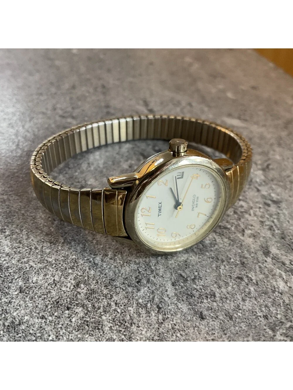Timex Easy Reader Womens Watch Gold Tone Case White Dial Gold Expansion Band BZ